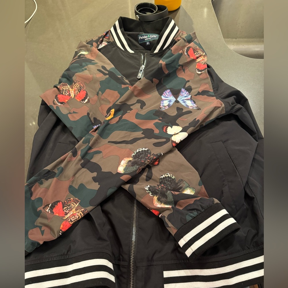 Raglan Zip Track Jacket - slim - Black Army Camo Butterfly size L